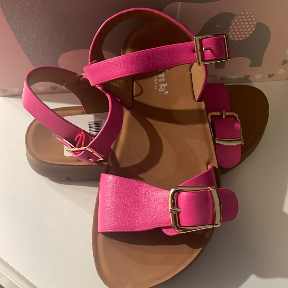 NWT fuchsia sandal for toddler child